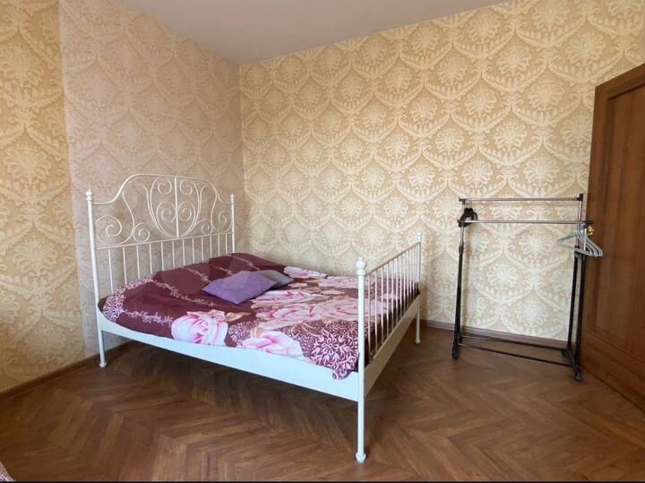 1-к. квартира, 37 м², 4/4 эт.