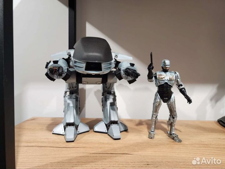 Neca Robpocop & ED-209