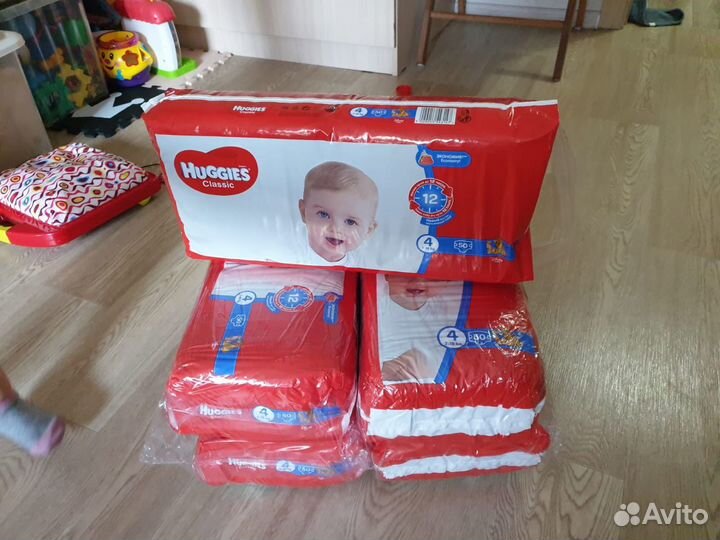 Подгузники huggies 4