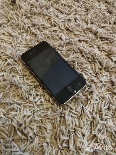 Телефон iPhone 4s