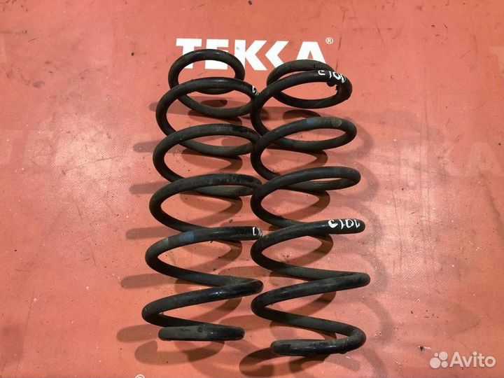 Пружина задняя Тойота Аурис Е150 (2010 - 2012 )