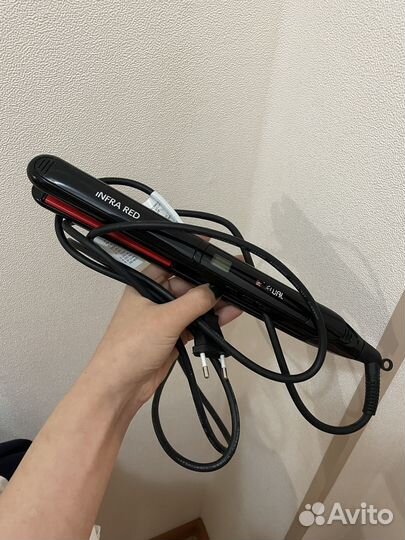 Выпрямитель для волос, утюжок