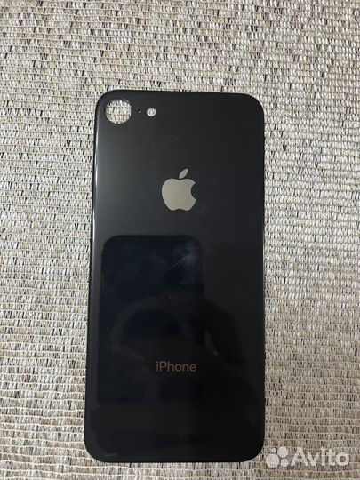 Крышка на iPhone 8