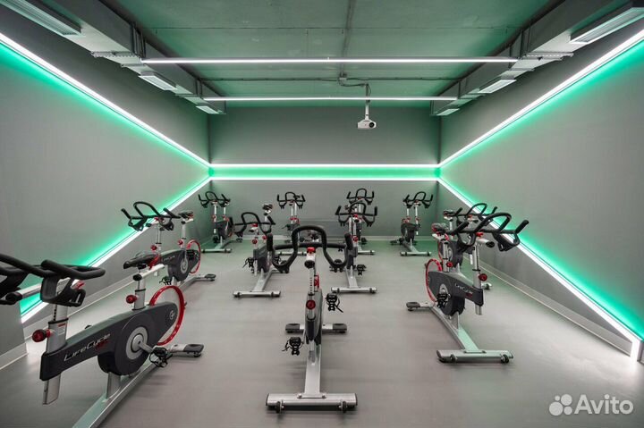 Абонемент в фитнес клуб год Xfit на правде год