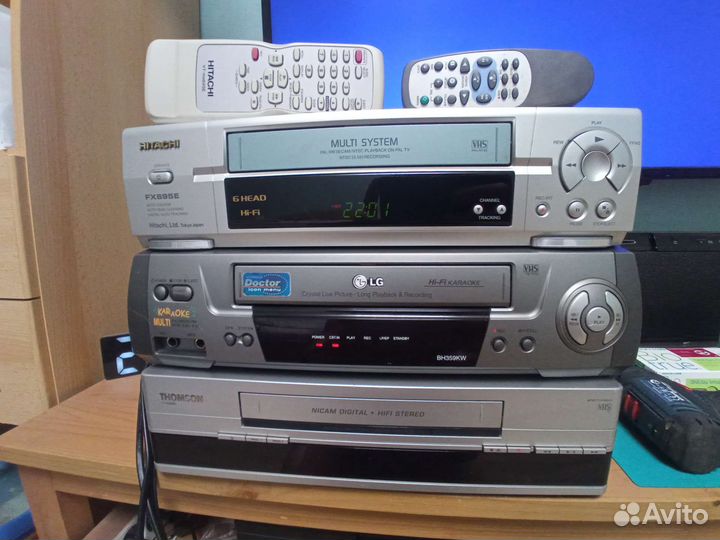 Hi-Fi Stereo Видеоплеер / Видеомагнитофон