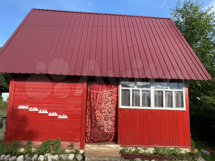 Дача 25 м² на участке 10 сот.