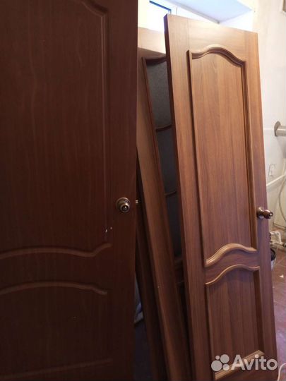 Двери межкомнатные б/у