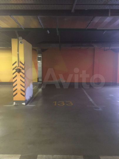 Машиноместо, 15 м²
