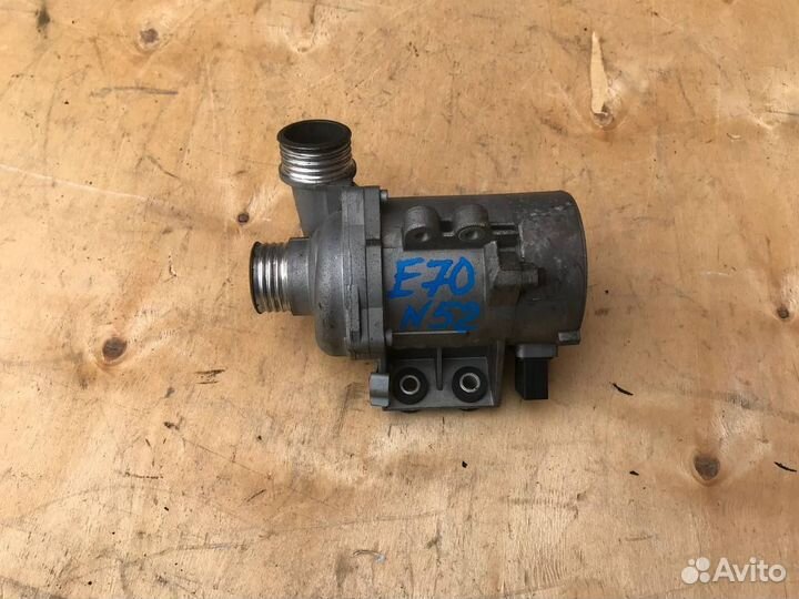 Помпа насос BMW X3 X5 E60 E83 E87 E90 E70