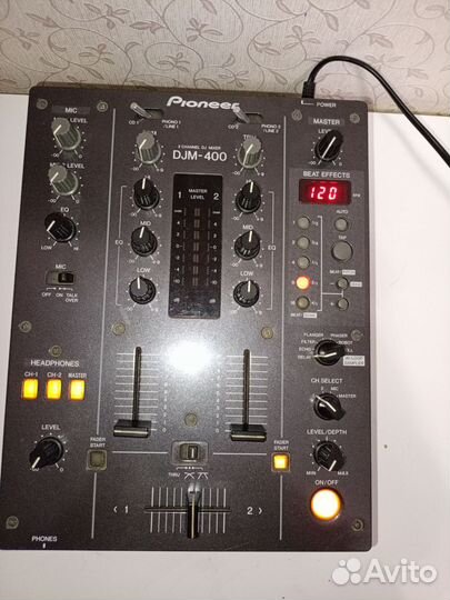 Микшерный пульт Djm