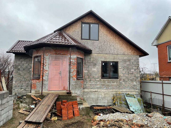 Дом 184,5 м² на участке 4,8 сот.