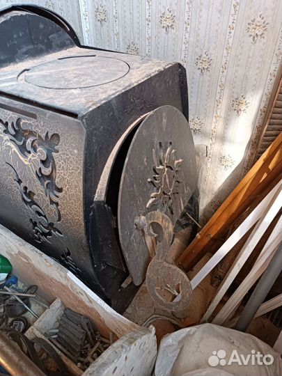 Печь для отопления помещения
