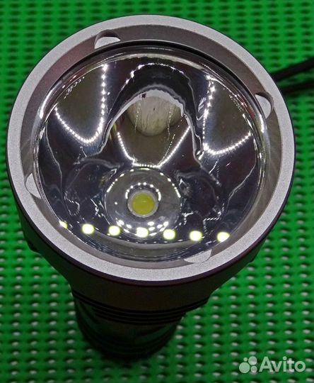 Фонарь 10вт под 26650