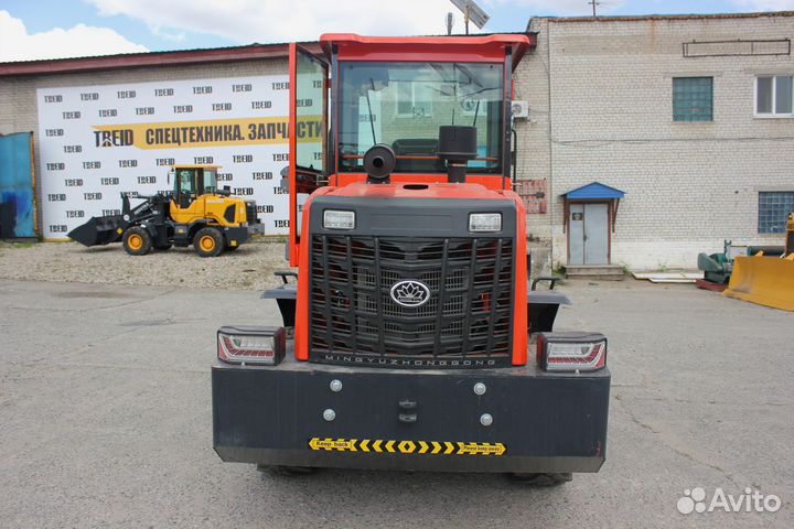 Фронтальный погрузчик Redstar 200S, 2023