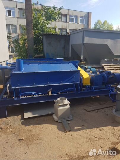 Смеситель асфальтосмесительной установки с рамой