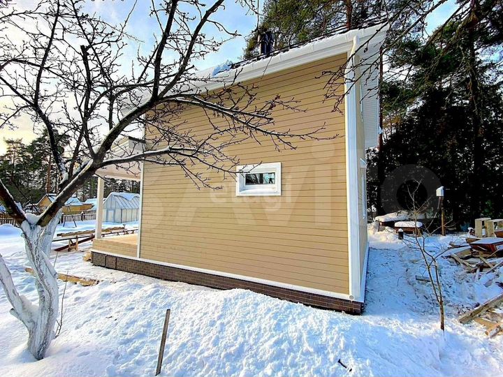 Дом 63 м² на участке 10 сот.