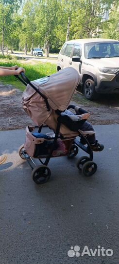 Прогулочная коляска