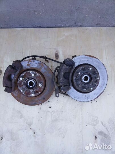 Кулак поворотный передний правый Kia Ceed 1 ED