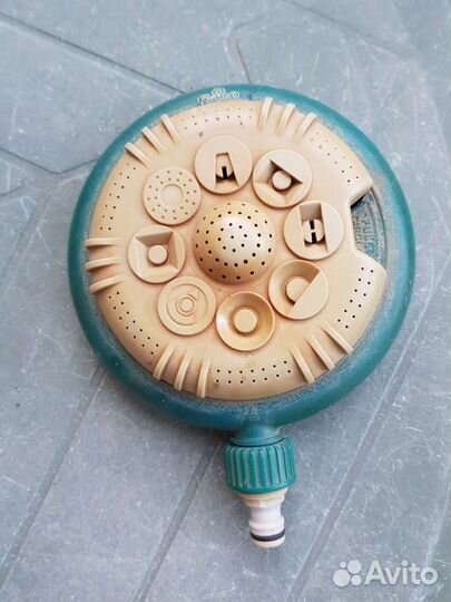 Разбрызгиватель садовый