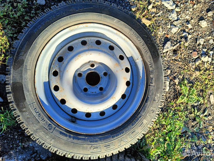 R15 Nokian Tyres Nordman RS 195/65, PCD 5x108 DIA 58