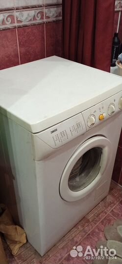 Стиральная машина на запчасти zanussi
