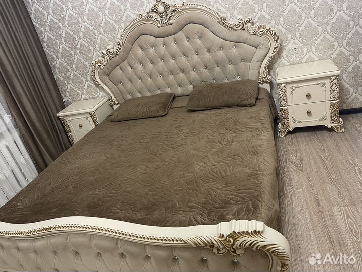 Спальный гарнитур бу