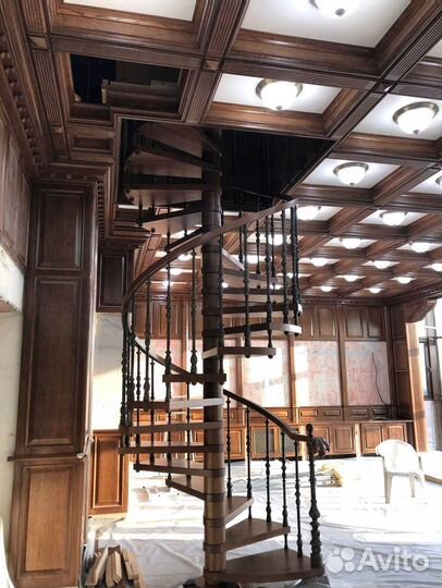 Деревянный потолок из массива дерева