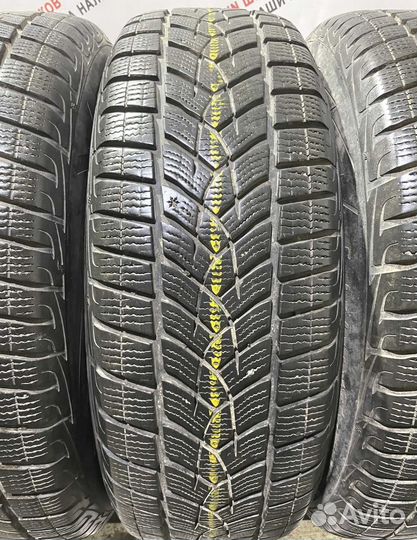 Goodyear UltraGrip Ice SUV Gen-1 215/65 R17 100S