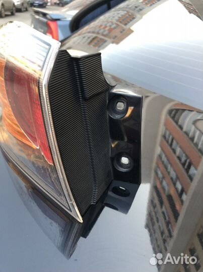 Фара задняя левая в крыло