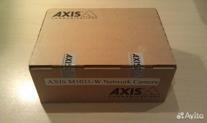 Сетевая камера Axis