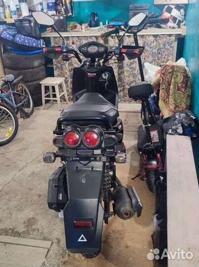 Продам скутер Венто Смарт