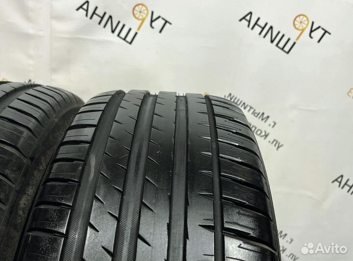 Michelin Pilot Sport 4 235/50 R20 94Y