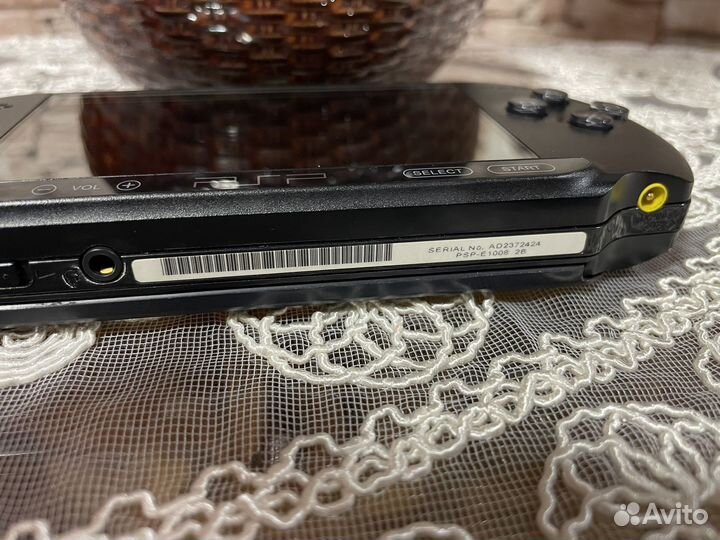 Sony psp 1008 прошитая + много игр