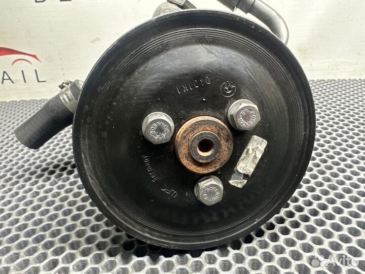 Насос гидроусилителя руля Bmw X1 E84 N47D20D 2010