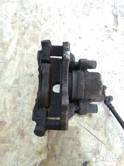 Передние тормозные суппорта Мазда 3 BK