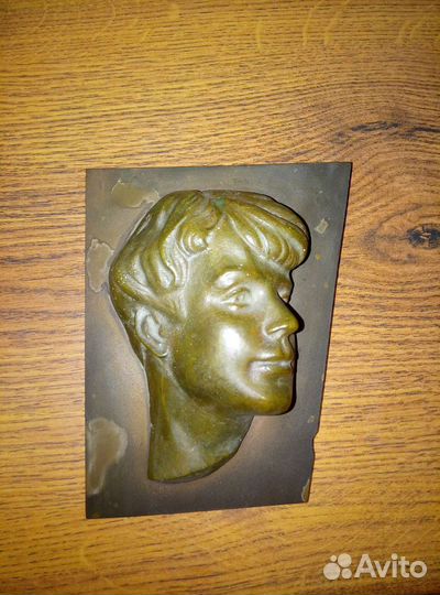 Бюст Есенина