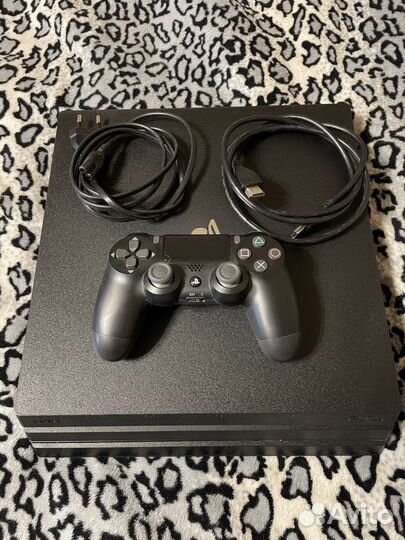 Sony playstation 4 pro 1tb 7208B