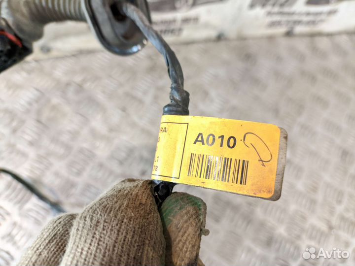 Коса двери задней правой Hyundai Solaris 2