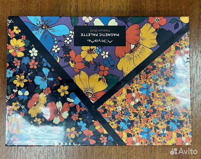 Палетка магнитная двусторонняя с зеркалом