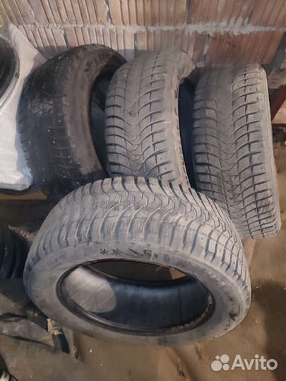 Michelin X-Ice North 3 215/55 R16 97T