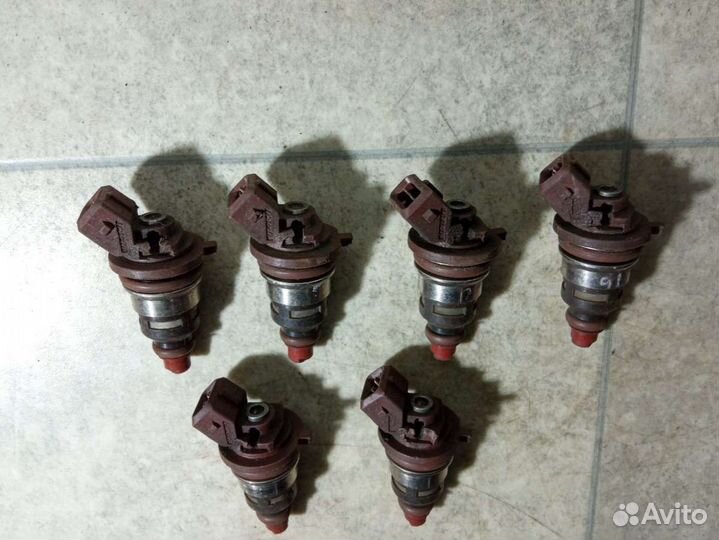 Форсунка Ford Galaxy 1 958FBB