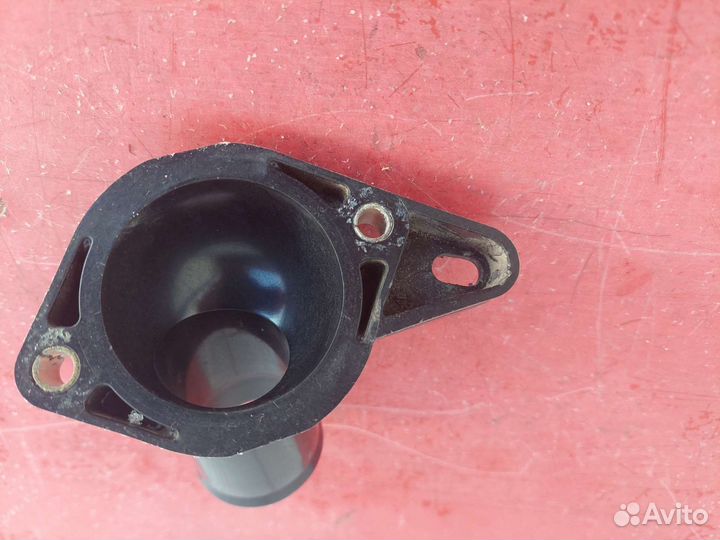 Корпус термостата Mitsubishi Lancer X