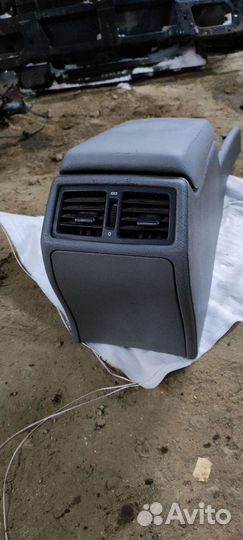 Центральная консоль W210