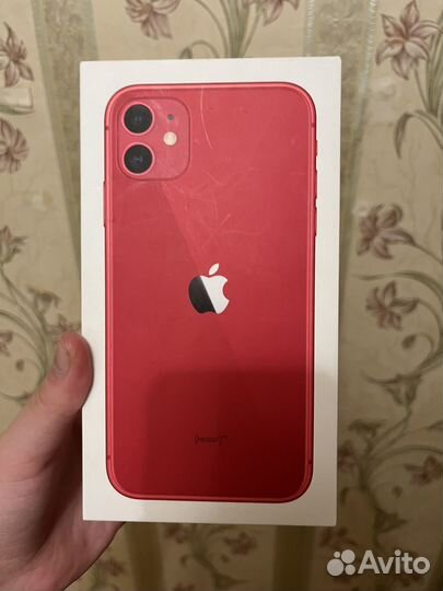 Телефон iPhone 11