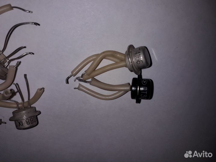 Транзисторы,Тиристоры