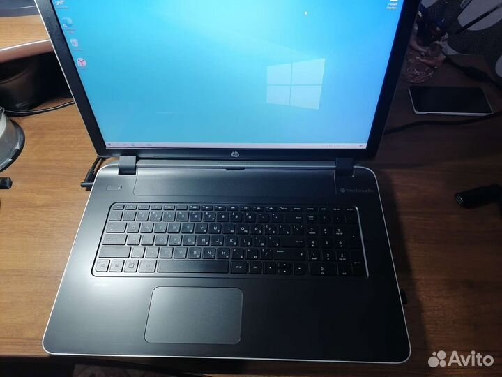 HP pavilion 17-f210ur AMD A10-7300/4x3,2Ghz turbo