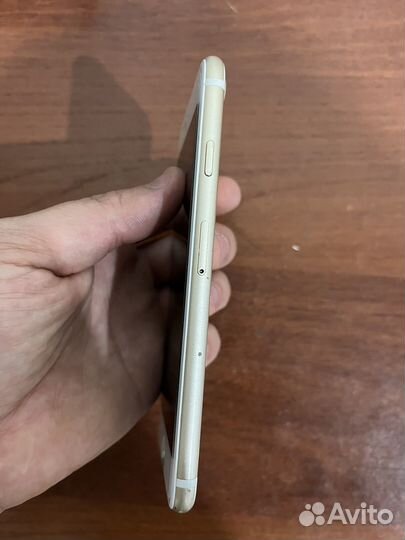 iPhone 7, 32 ГБ