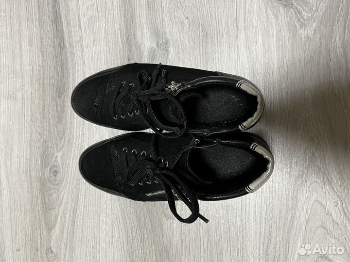 Ботинки женские 38 размер