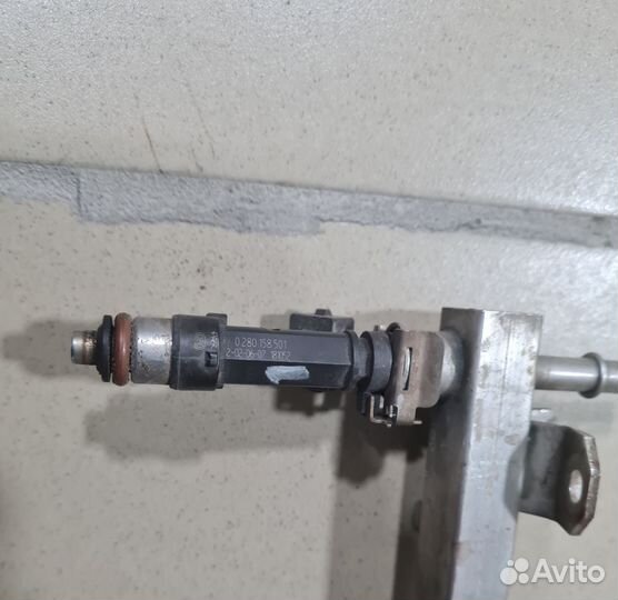 Форсунки топливные рампа Opel Corsa D 2006-2010