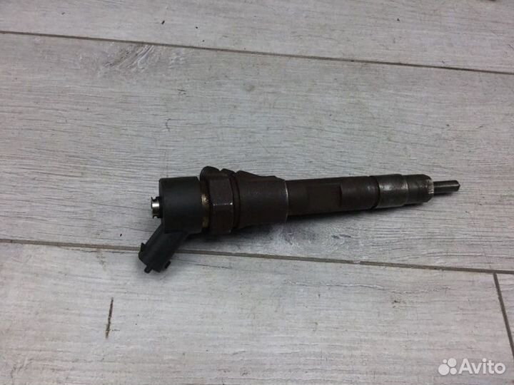 Форсунка Renault Trafic 2.5 2000